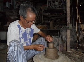 Làng gốm Hương Canh